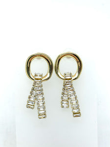 ARETES CIRCULO ENTRELAZADO DE ZIRCONIAS