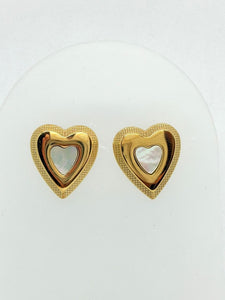 ARETES CORAZÓN CON NÁCAR