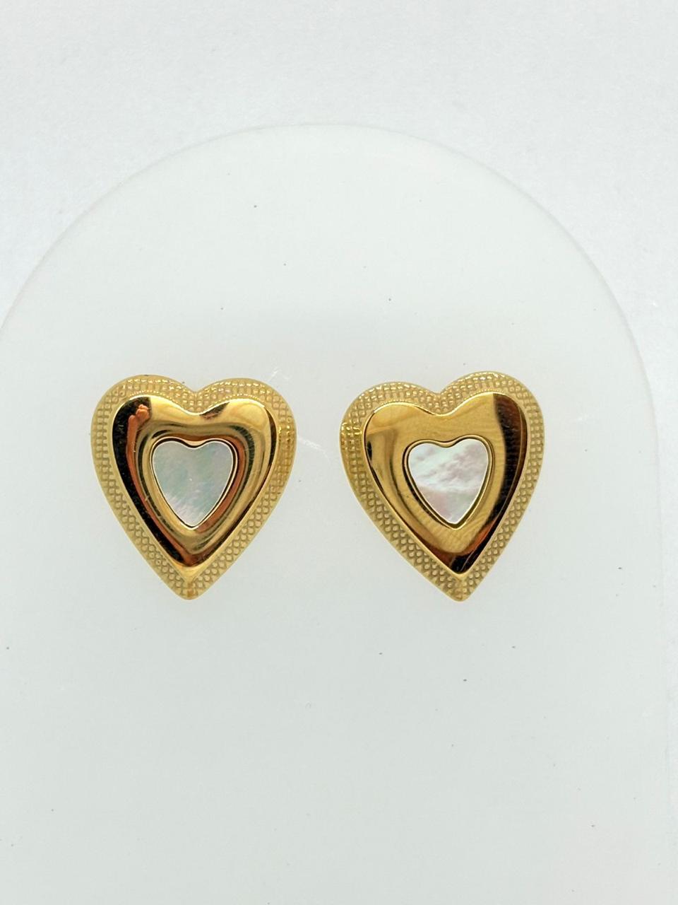 ARETES CORAZÓN CON NÁCAR