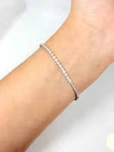 Cargar imagen en el visor de la galería, PULSERA ZIRCONIA CIRCULAR
