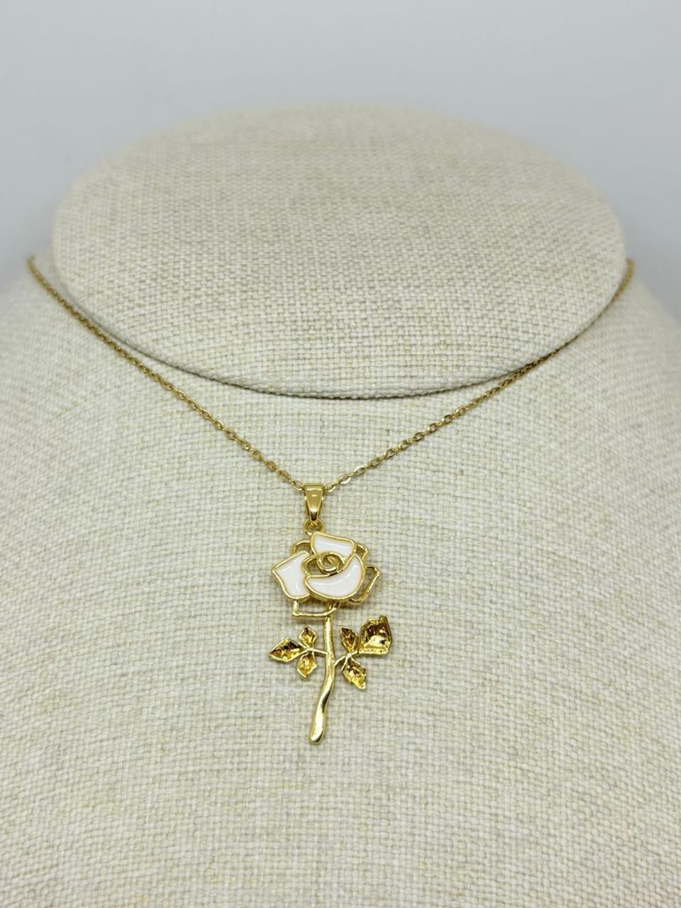 COLLAR FLOR BLANCA