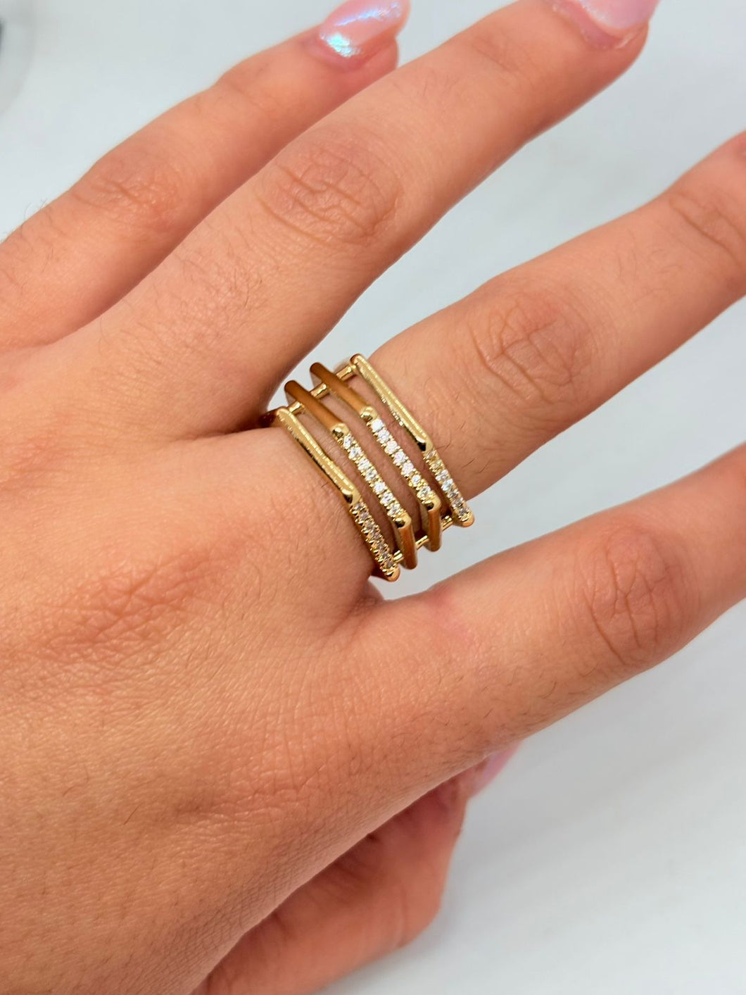 ANILLO HEXAGONAL CON ZIRCONIA