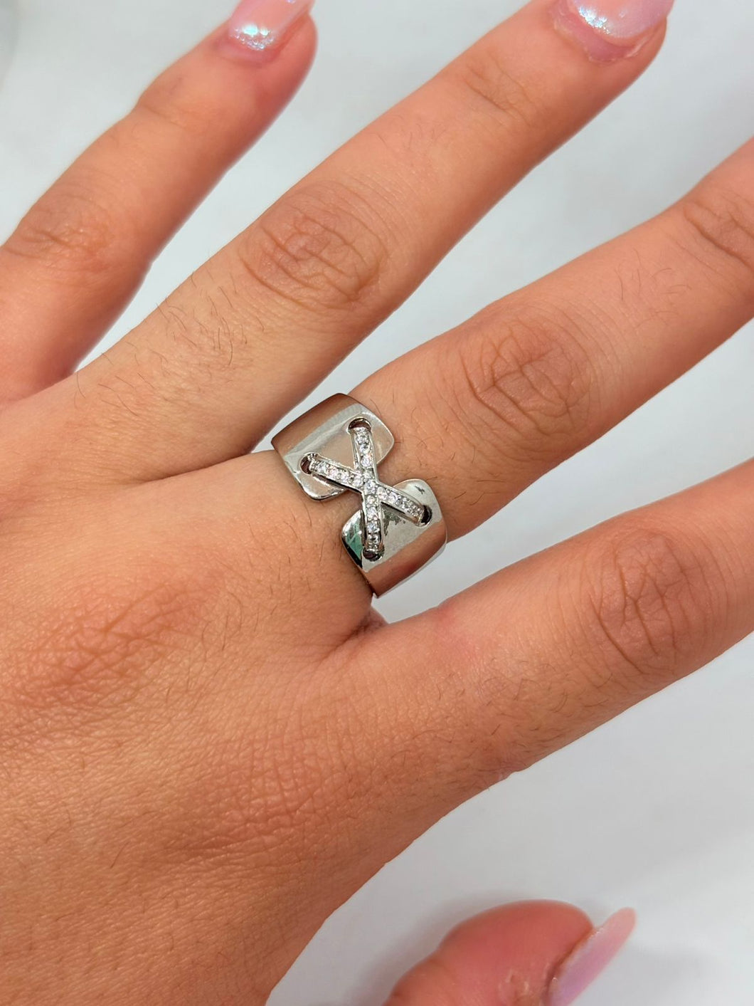 ANILLO CRUZADO ZIRCONIA PLATEADA