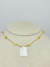 Cargar imagen en el visor de la galería, COLLAR MUJER VIRGEN DE GPE CORAZON
