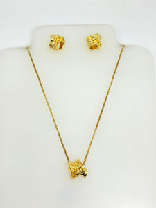 JUEGO DE COLLAR Y ARETES FORMA IRREGULAR