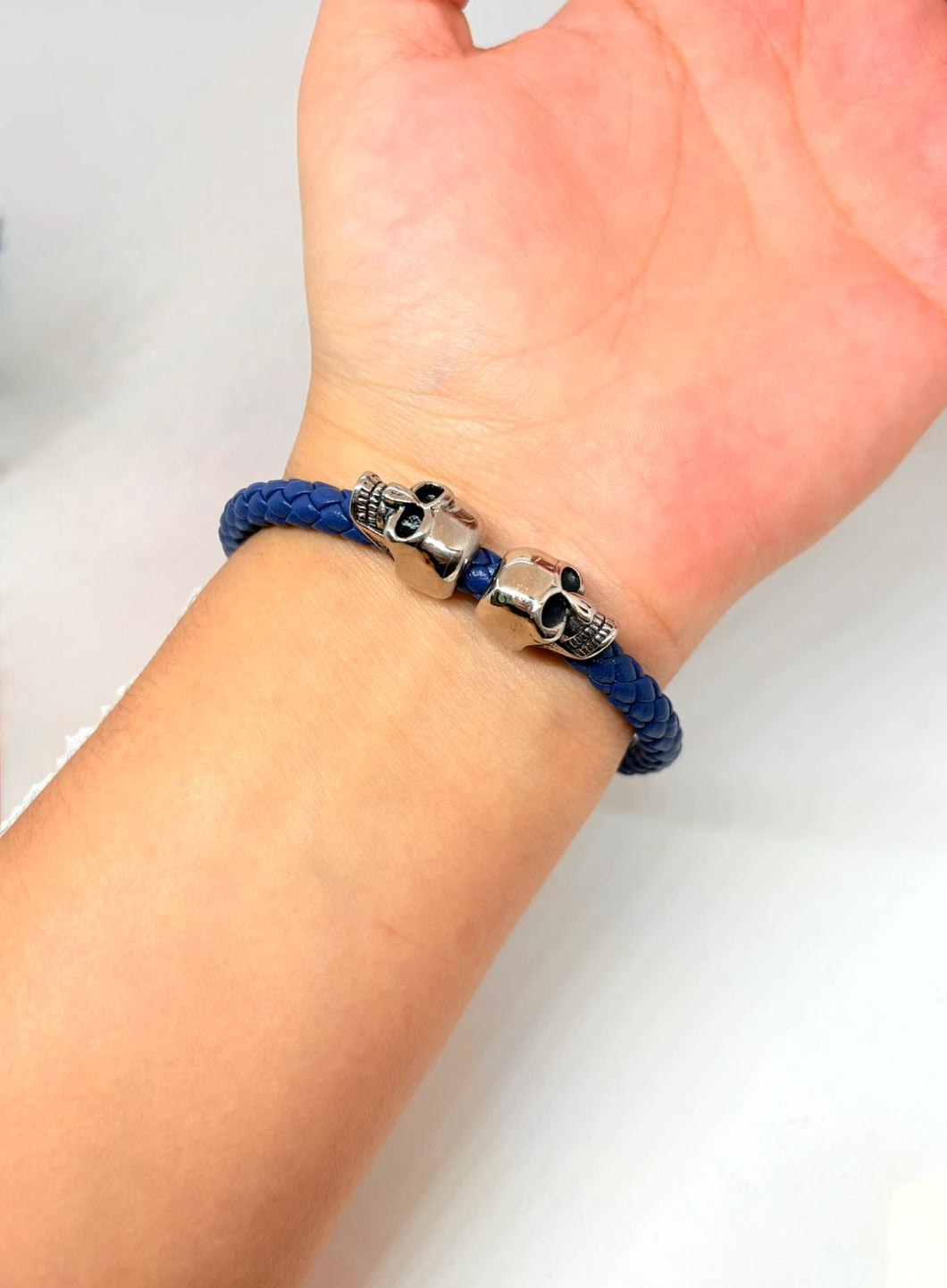 PULSERA AZUL CALAVERA