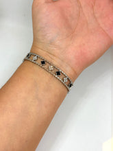 Cargar imagen en el visor de la galería, BRAZALETE FLORES ZIRCONIA PLATEADO
