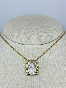 COLLAR ESCAPULARIO