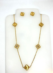JUEGO DE COLLAR Y ARETES FLOR ZIRCONIAS