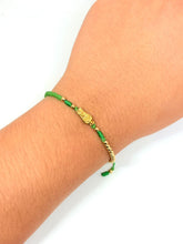 Cargar imagen en el visor de la galería, PULSERA HILO SAN JUDAS
