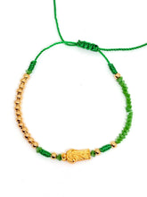 Cargar imagen en el visor de la galería, PULSERA HILO SAN JUDAS
