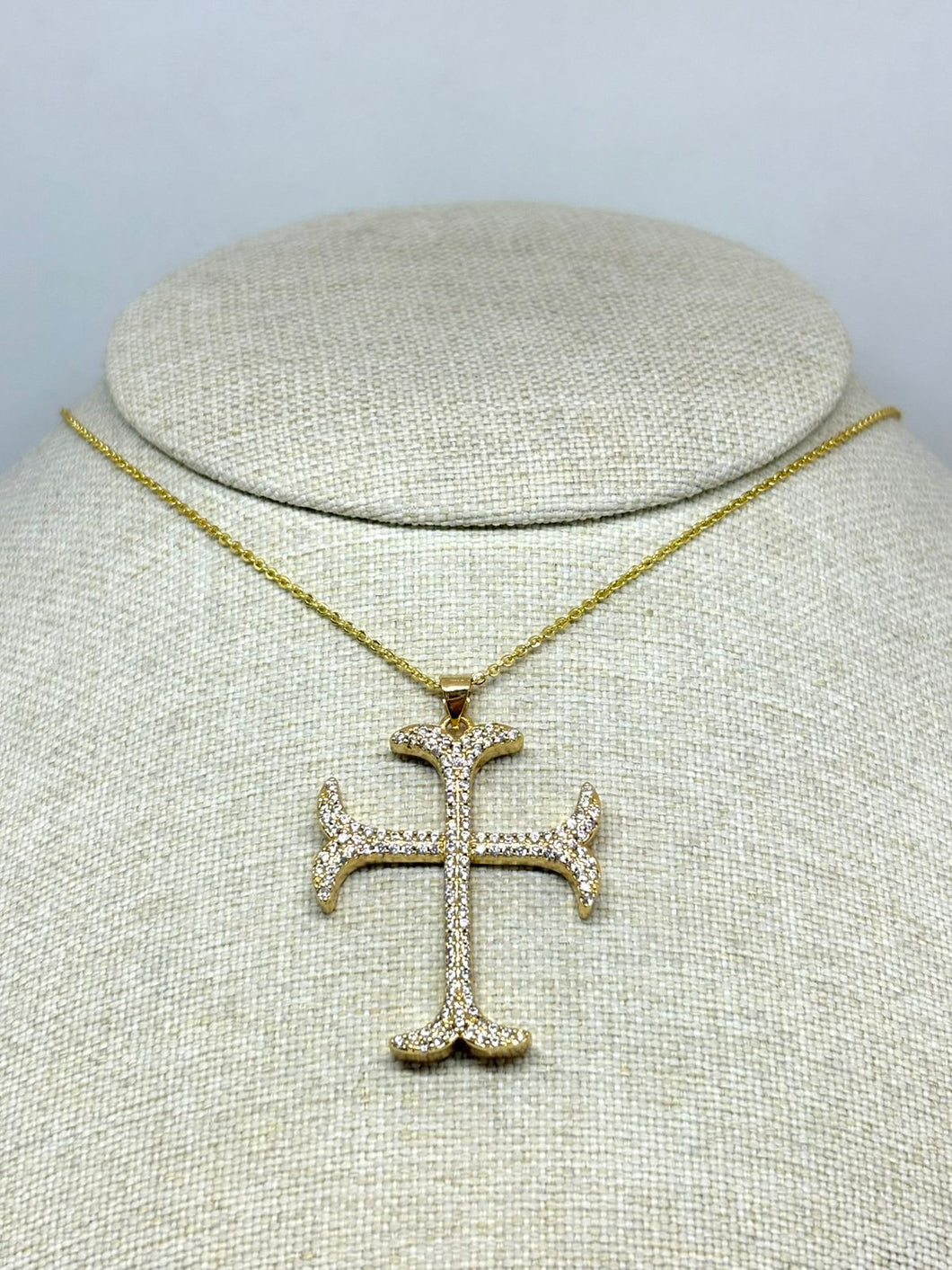 COLLAR CRUZ ZIRCONIAS