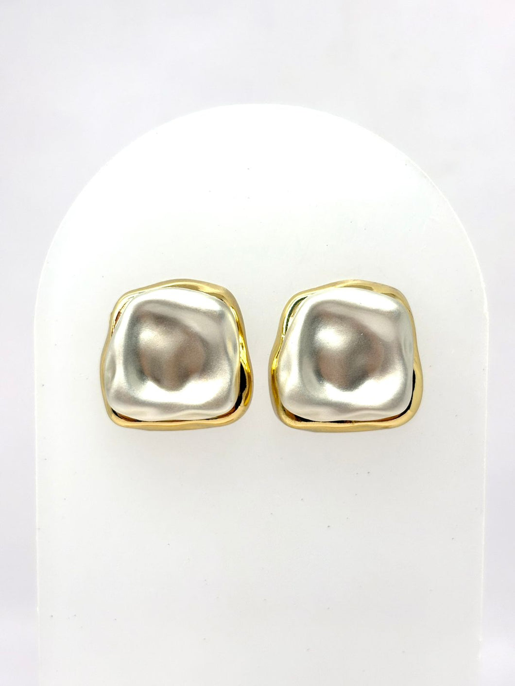 ARETES PERLA IRREGULAR CUADRADOS