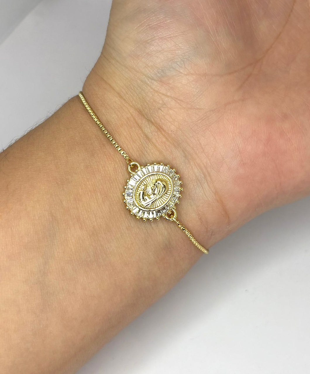 PULSERA AJUSTABLE VIRGEN GPE ZIRCONIAS