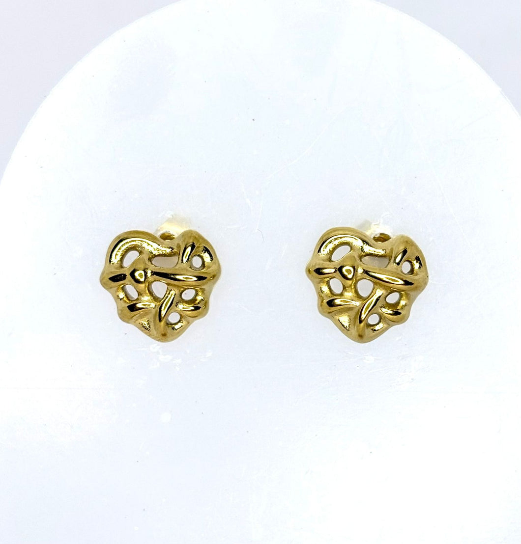ARETES CORAZÓN TEJIDO
