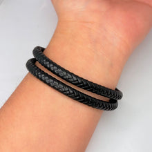 Cargar imagen en el visor de la galería, PULSERA PIEL DOBLE TRENZADA
