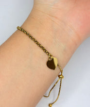 Cargar imagen en el visor de la galería, PULSERA PLACA CORAZÓN AJUSTABLE
