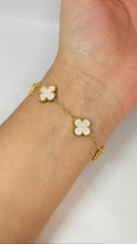 Cargar imagen en el visor de la galería, PULSERA FLORES PASTEL
