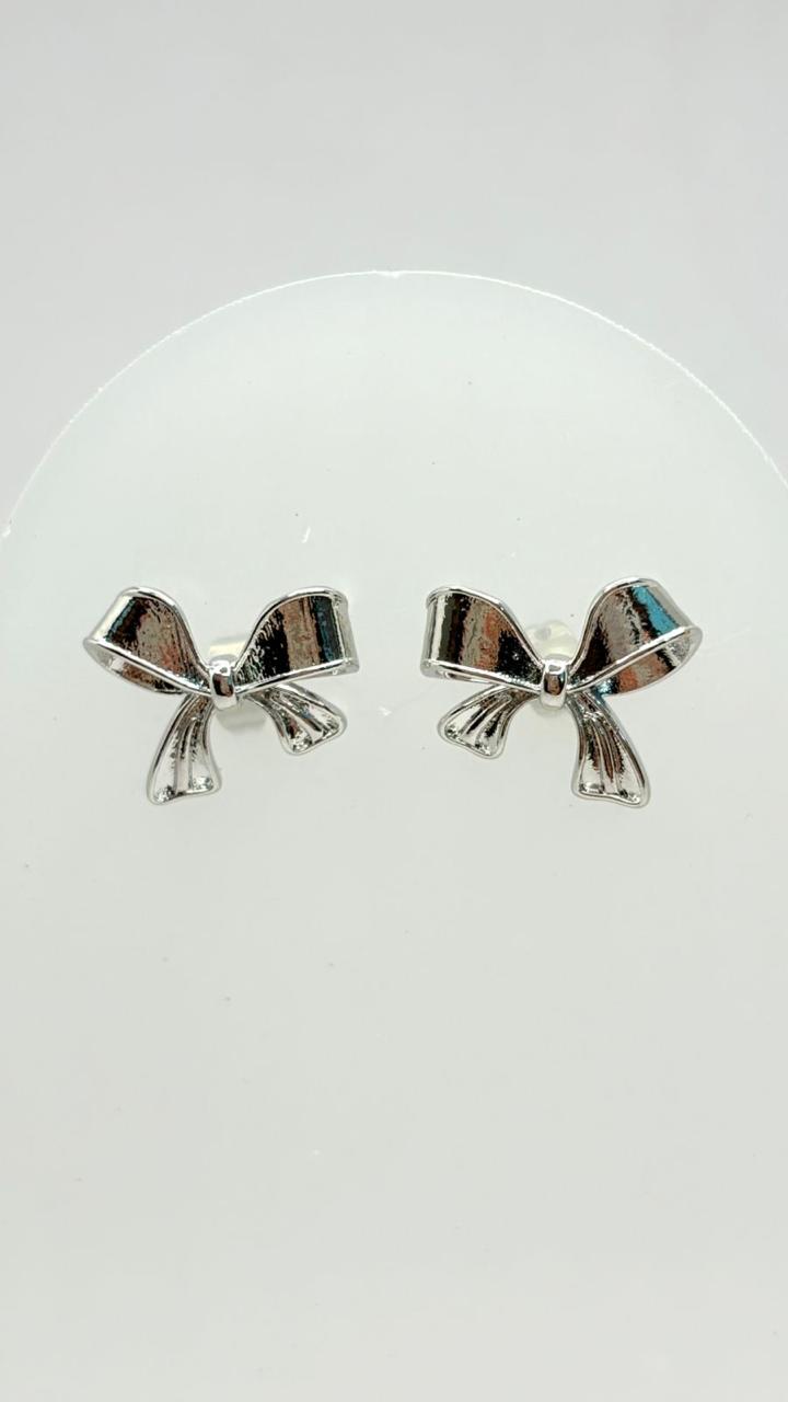 ARETES DE MOÑO