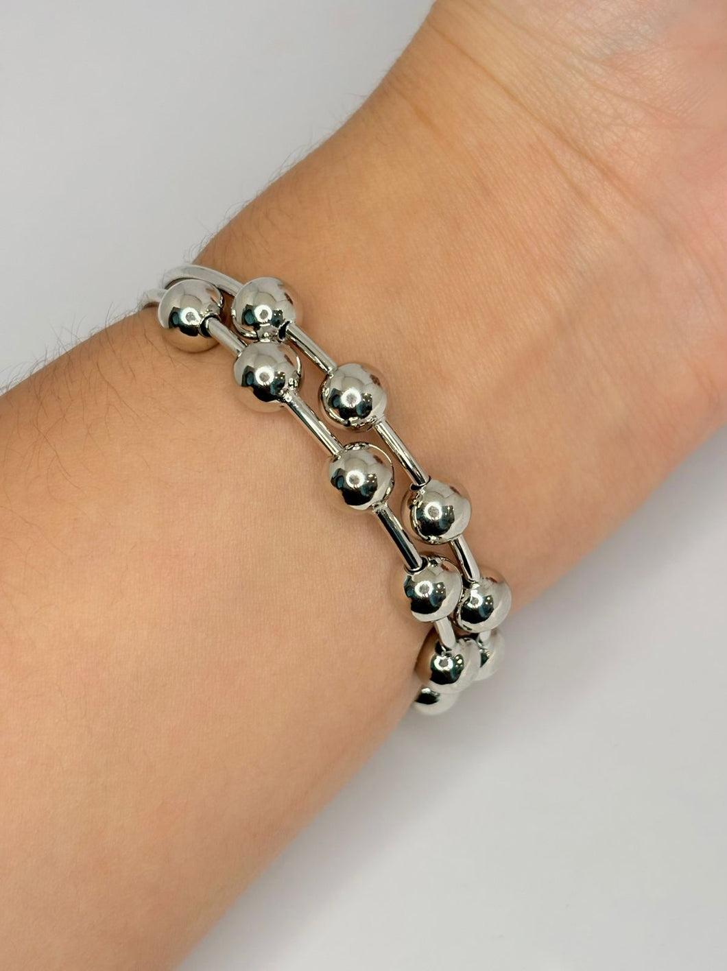 BRAZALETE DOBLE CON BOLITAS