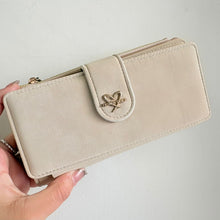 Cargar imagen en el visor de la galería, CARTERA GAMUZA MUJER
