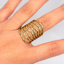 Cargar imagen en el visor de la galería, ANILLO ONDAS SATINADO
