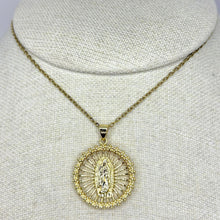 Cargar imagen en el visor de la galería, COLLAR VIRGEN GPE RAYO DE LUZ
