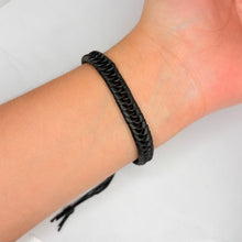 Cargar imagen en el visor de la galería, PULSERA PIEL TRENZADA HILO
