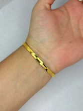 Cargar imagen en el visor de la galería, BRAZALETE AJEDREZ
